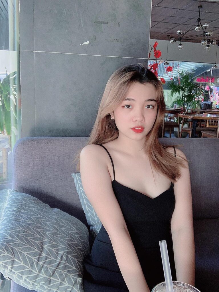 Ảnh Gái Xinh K4 Phong Cách Dễ Thương Gây Thương Nhớ Trong Thời Trang Nữ