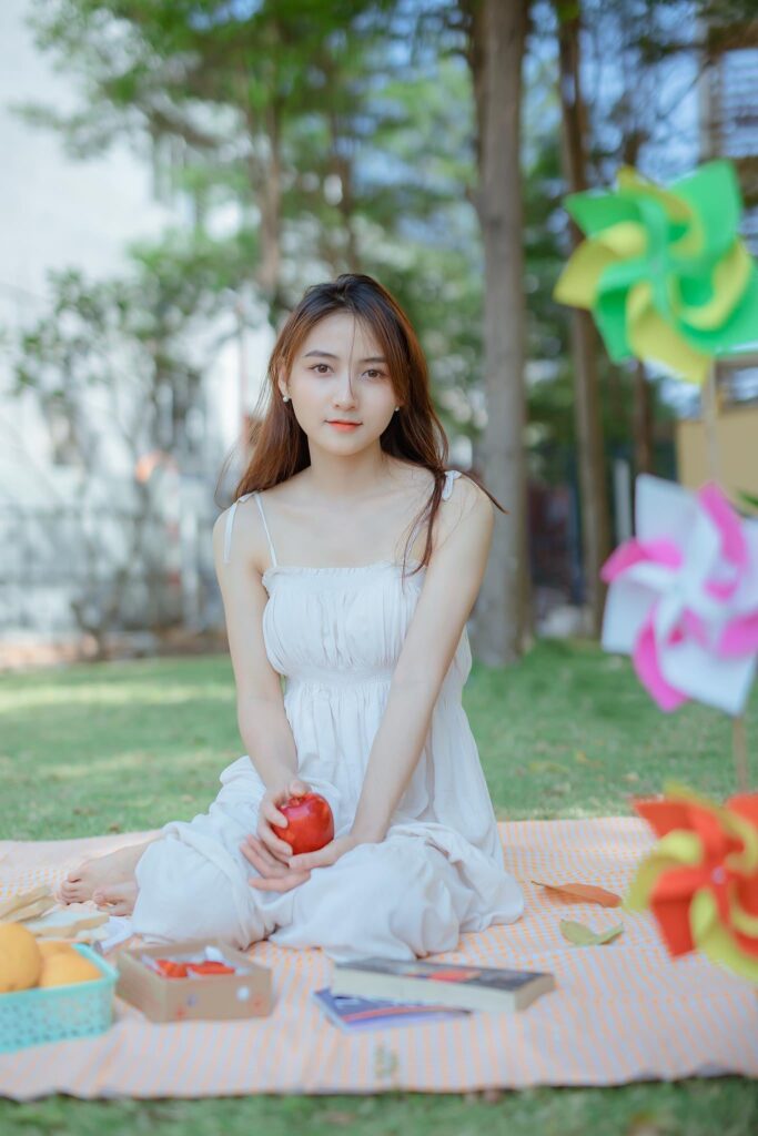 Gái Xinh Mặc Áo Dài Trắng Tiêu Chuẩn Sắc Đẹp Mới Của Giới Trẻ Ngày Nay