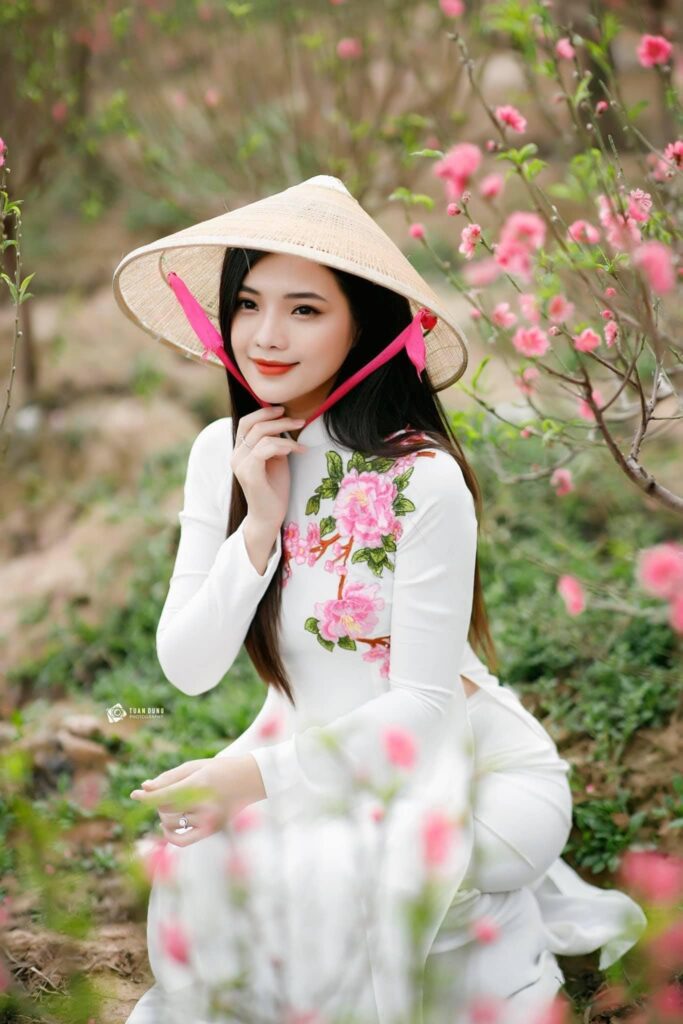 Vẻ Đẹp Vượt Thời Gian Của ‘Gai Nguc Dep’ Những Phân Tích Về Sức Hút Và Ý Nghĩa Trong Xã Hội Hiện Đại