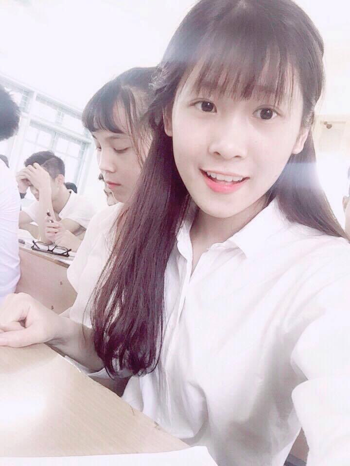 Hình Cô Gái Xinh – Biểu Tượng Quyến Rũ Của Vẻ Đẹp Hiện Đại Và Phong Cách Riêng Biệt
