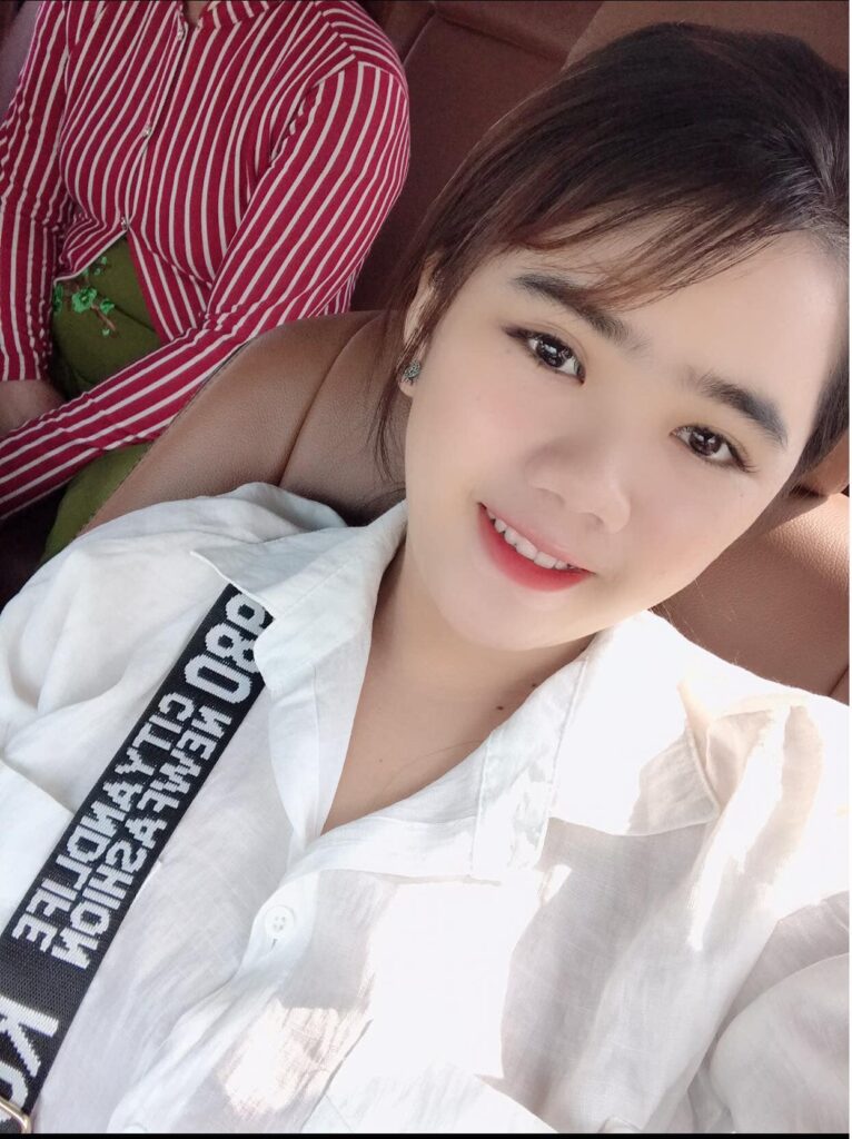 Ảnh Nhiều Gái Đẹp – Nét Đẹp Tự Nhiên Và Quyến Rũ Không Thể Chối Từ Trong Lòng Phố Phường Sôi Động