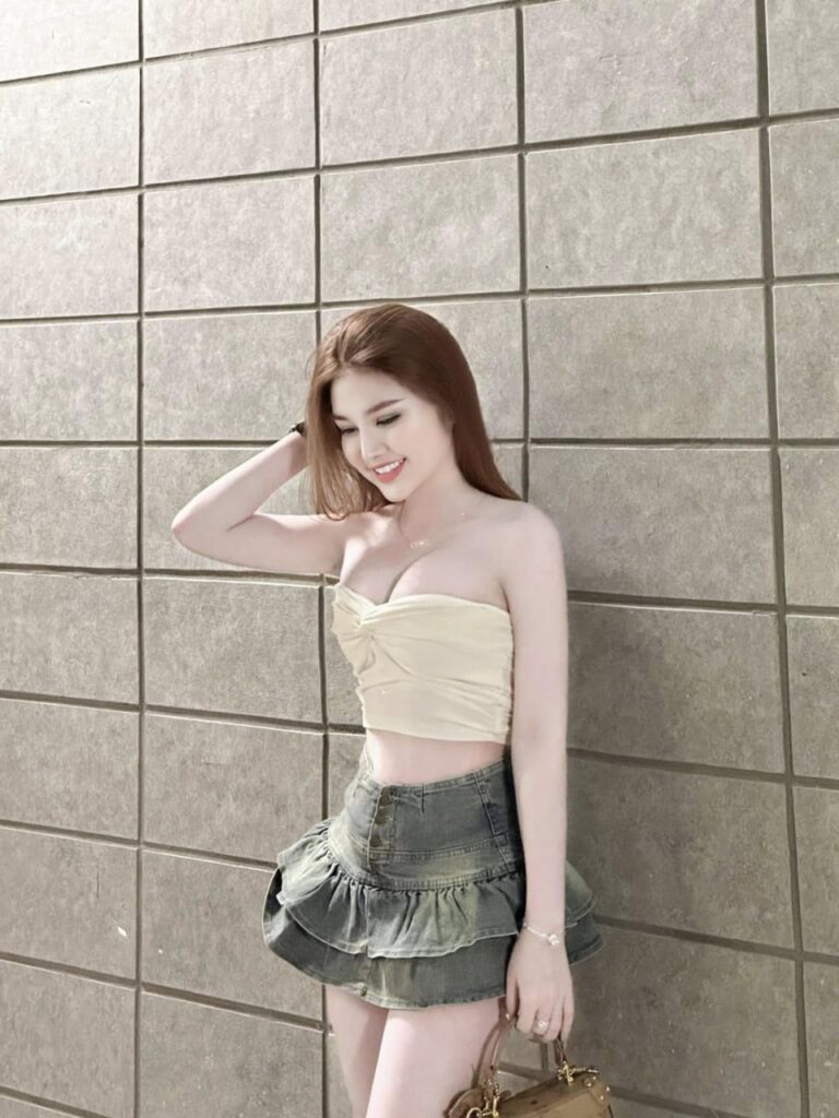 Hinh Gai Xinh Com – Tác Động Xã Hội, Tâm Lý Và Những Hệ Luỵ Tiềm Tàng Trong Kỷ Nguyên Số