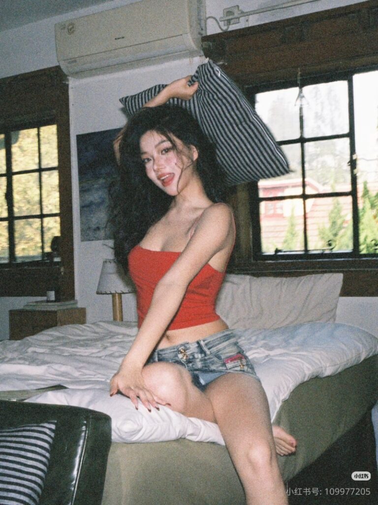 Ảnh Gái Mặc Áo Bikini Nét Đẹp Tiềm Ẩn Và Sức Hấp Dẫn Vượt Thời Gian Của Phụ Nữ Việt Nam